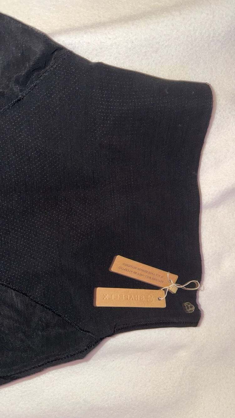 SHAPELLX Curated Collection - Picture 2 of 11